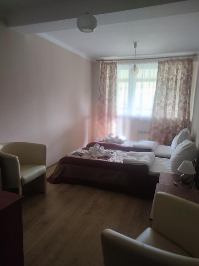 Zajazd U Kmity Postołów Extérieur photo