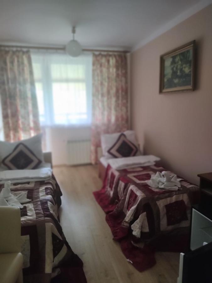 Zajazd U Kmity Postołów Extérieur photo